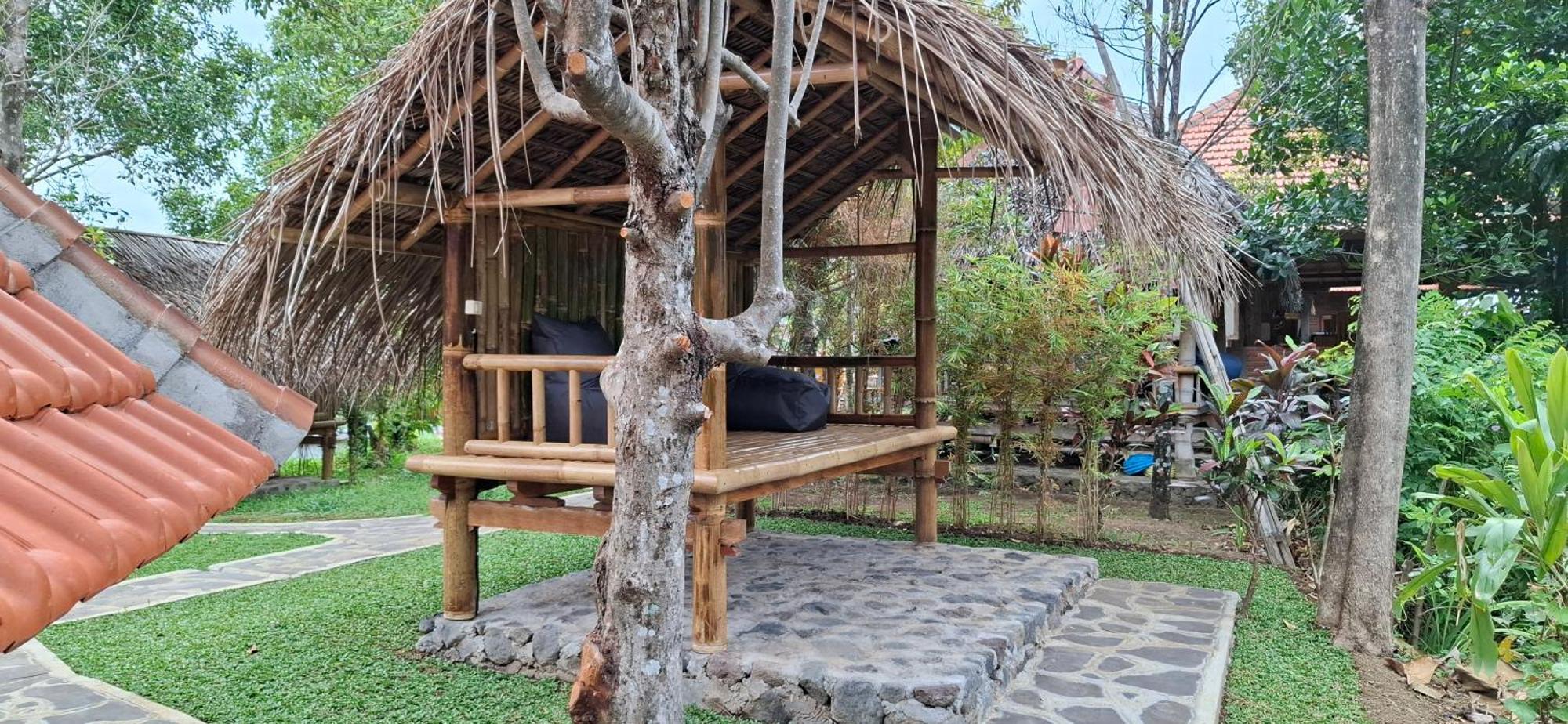 Uma Nirmala Aling-Aling Hotel Singaraja  Ngoại thất bức ảnh