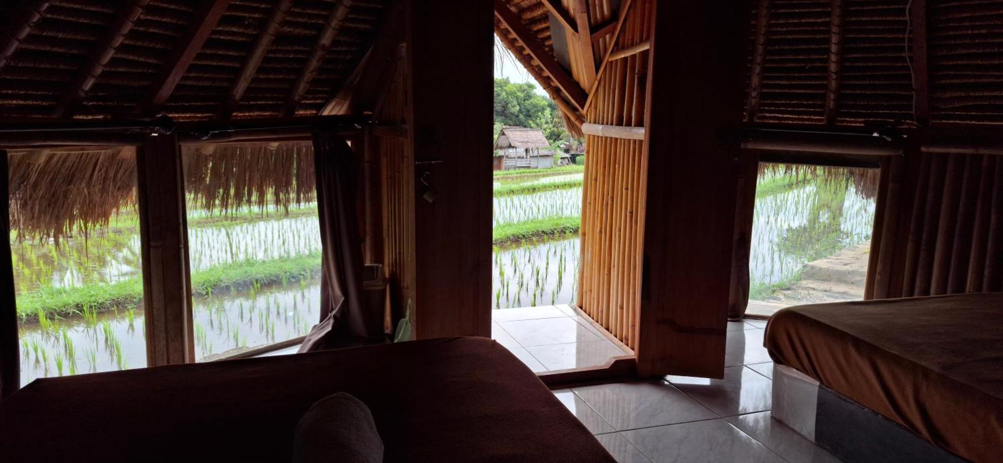 Uma Nirmala Aling-Aling Hotel Singaraja  Ngoại thất bức ảnh