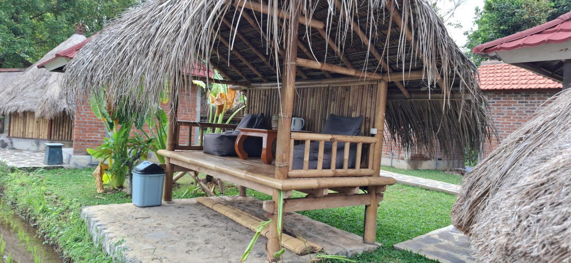 Uma Nirmala Aling-Aling Hotel Singaraja  Ngoại thất bức ảnh