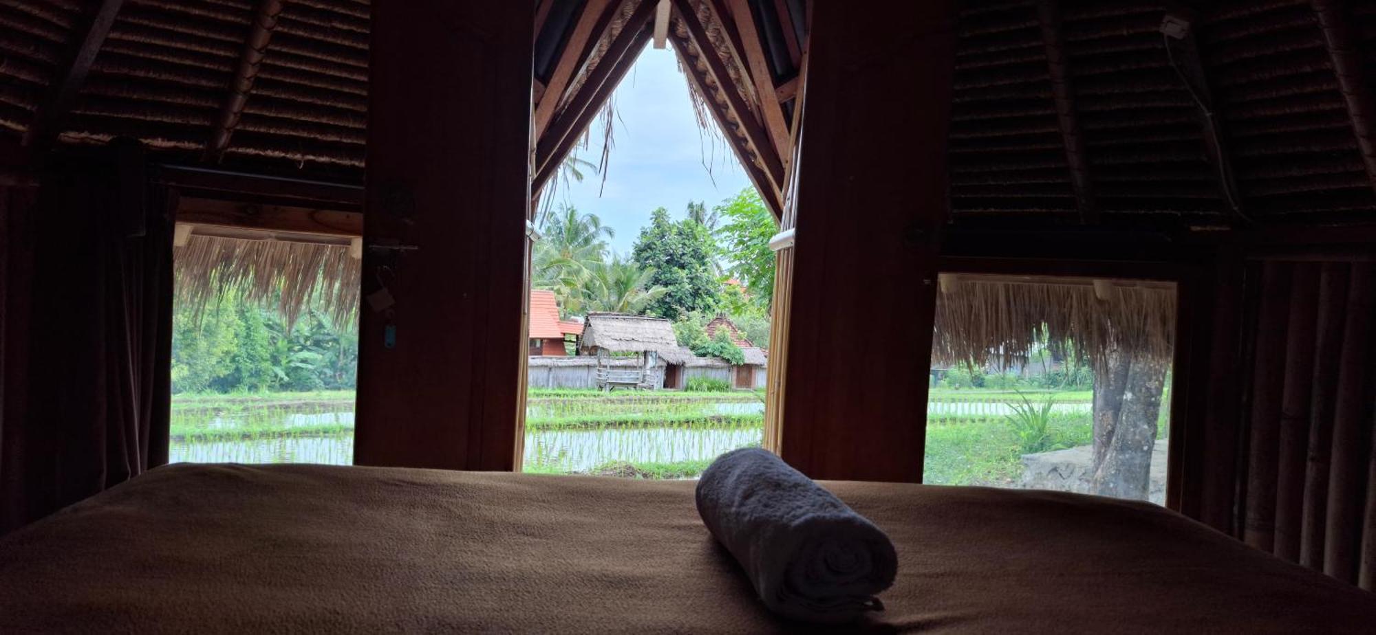 Uma Nirmala Aling-Aling Hotel Singaraja  Ngoại thất bức ảnh