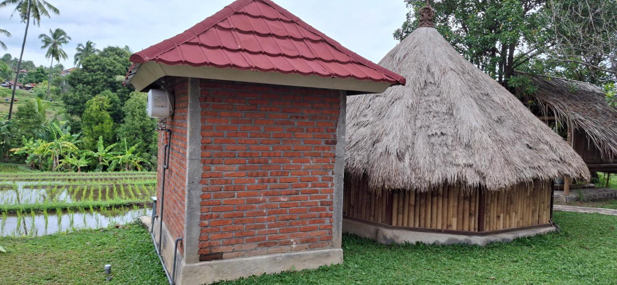 Uma Nirmala Aling-Aling Hotel Singaraja  Ngoại thất bức ảnh